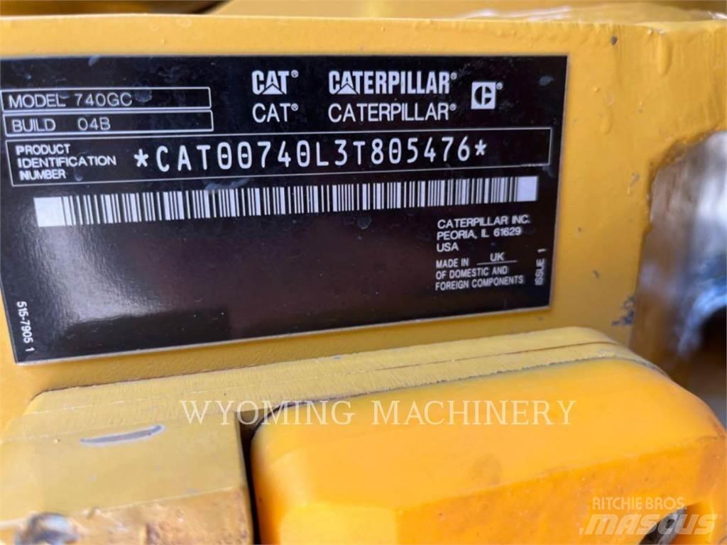 CAT 740 GC Kĺbové nákladné autá