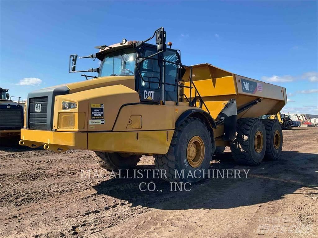 CAT 740 GC Kĺbové nákladné autá