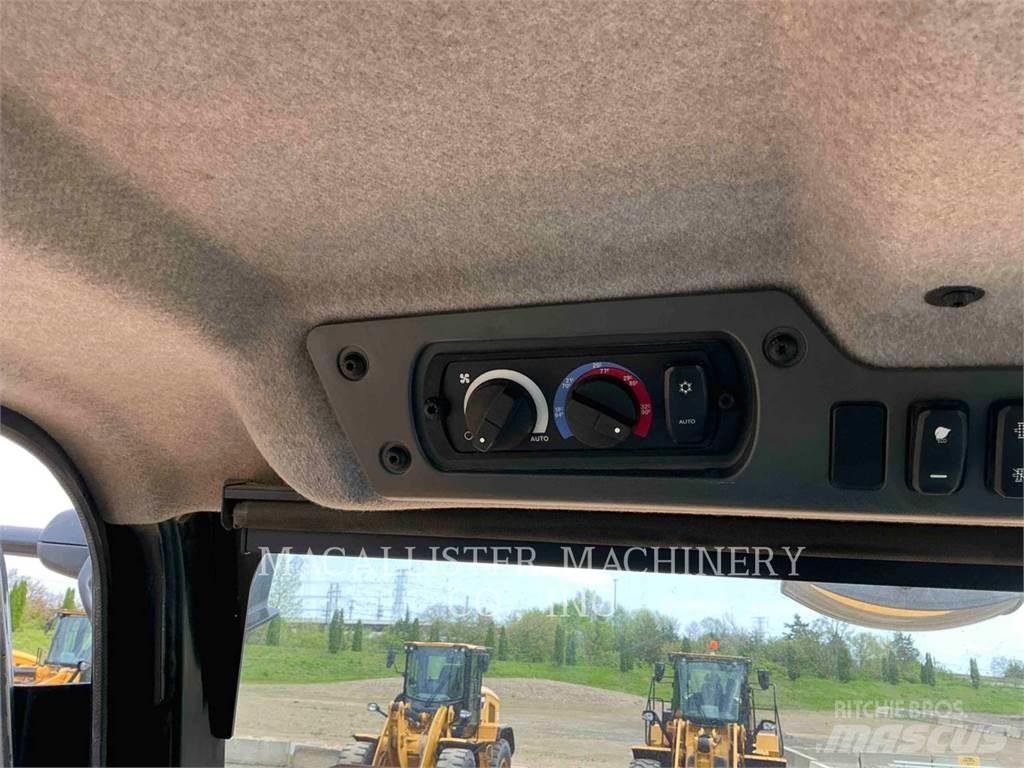 CAT 740 GC Kĺbové nákladné autá