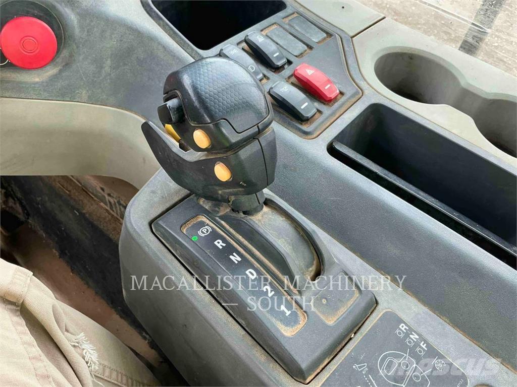 CAT 740 GC Kĺbové nákladné autá