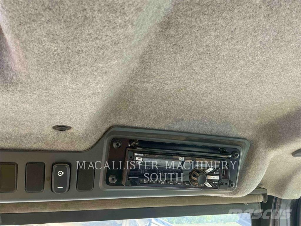 CAT 740 GC Kĺbové nákladné autá