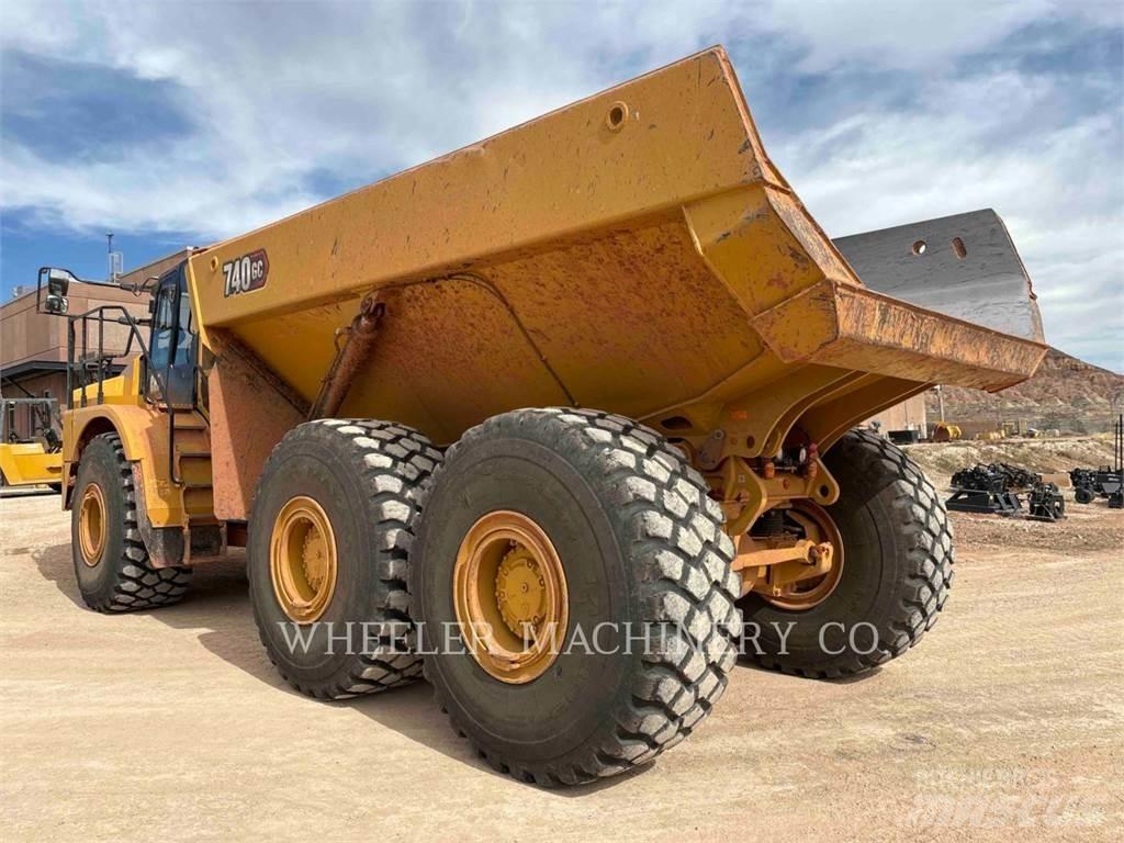 CAT 740 GC TG Kĺbové nákladné autá