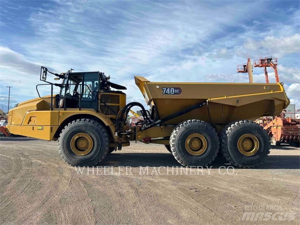 CAT 740 GC TG Kĺbové nákladné autá
