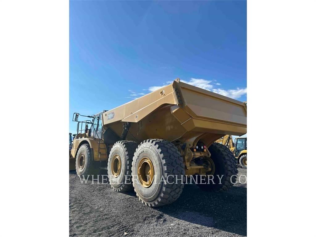 CAT 740 GC TG Kĺbové nákladné autá