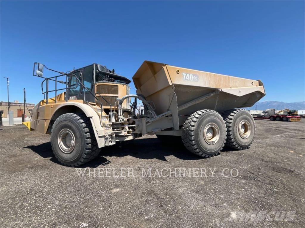 CAT 740 GC TG Kĺbové nákladné autá