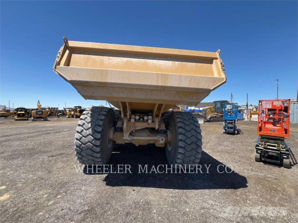 CAT 740 GC TG Kĺbové nákladné autá