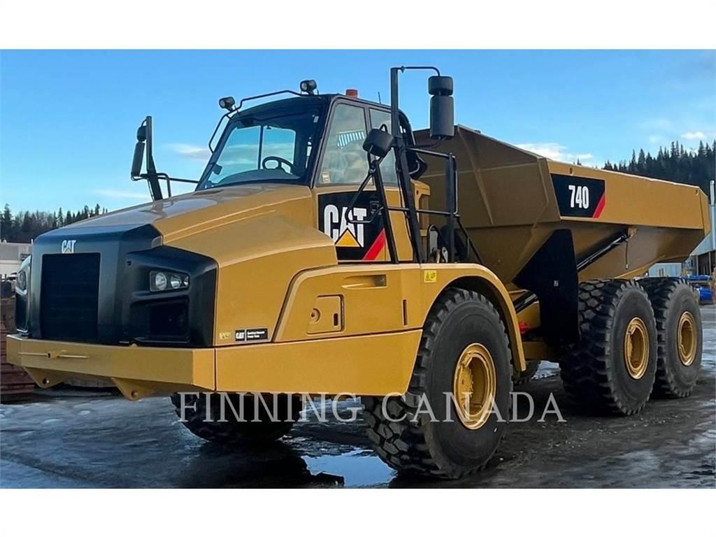 CAT 740B Kĺbové nákladné autá