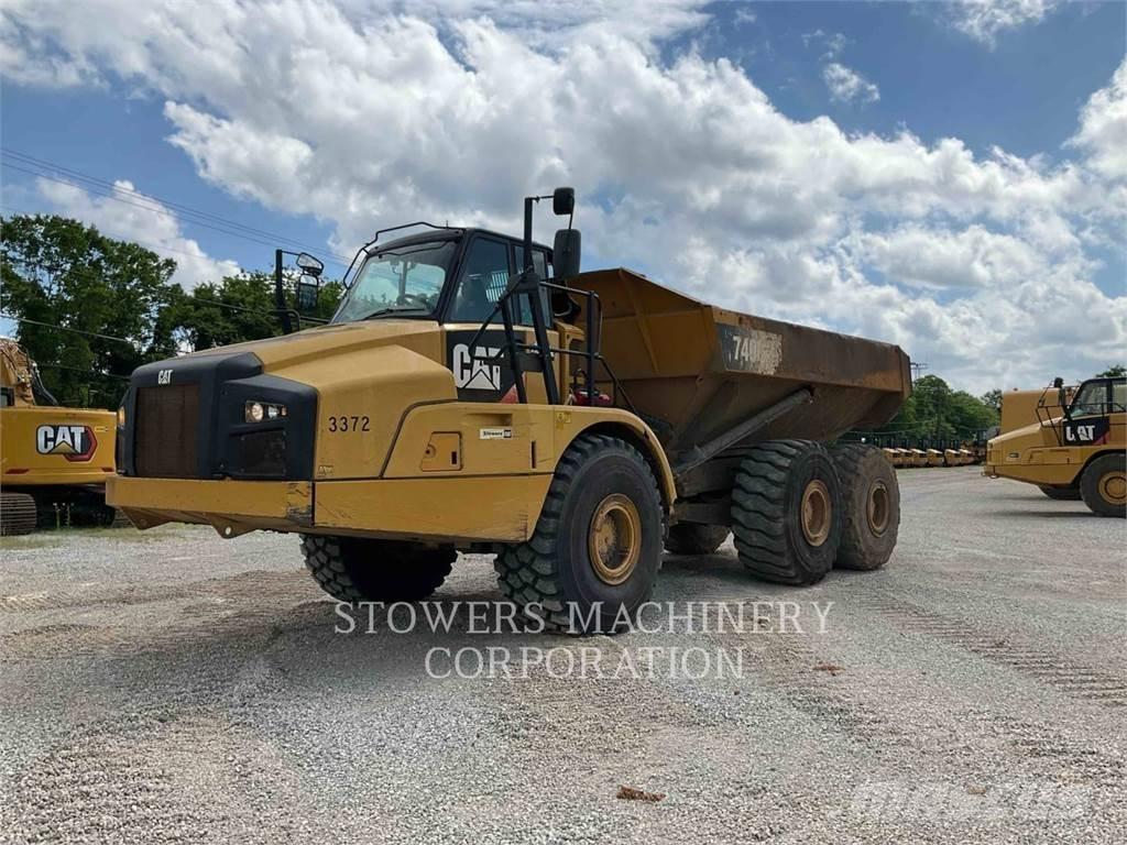 CAT 740B Kĺbové nákladné autá