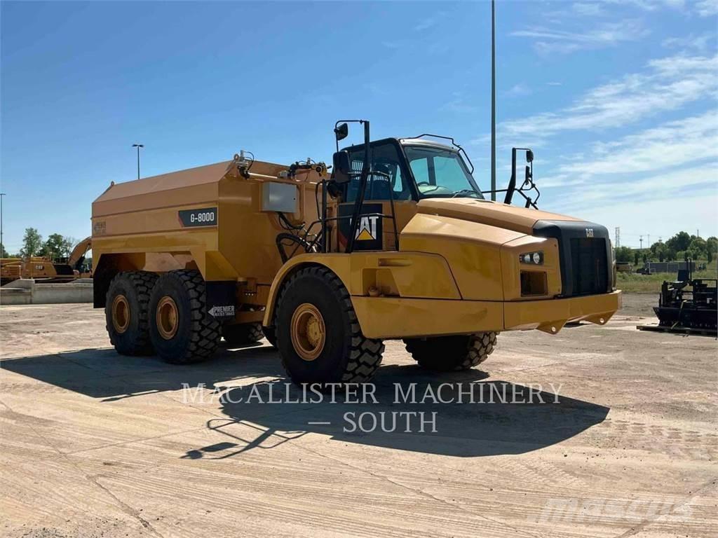 CAT 740B Kĺbové nákladné autá