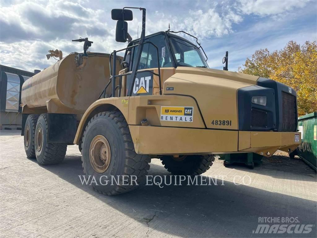 CAT 740B WT Cisterny na vodu