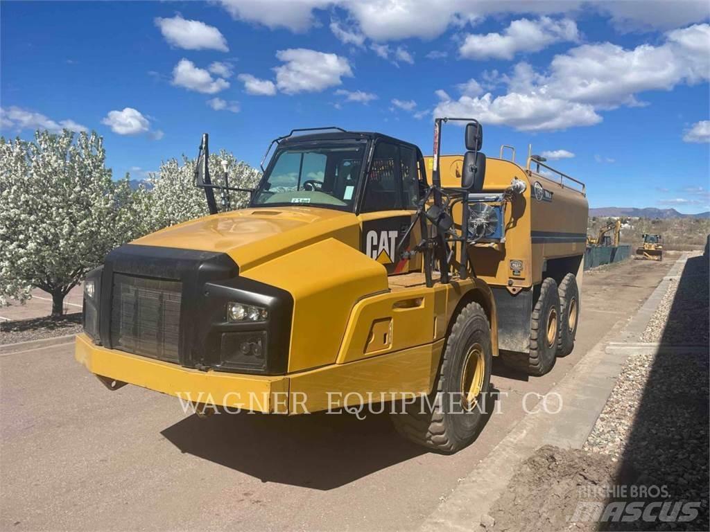 CAT 740B WT Cisterny na vodu