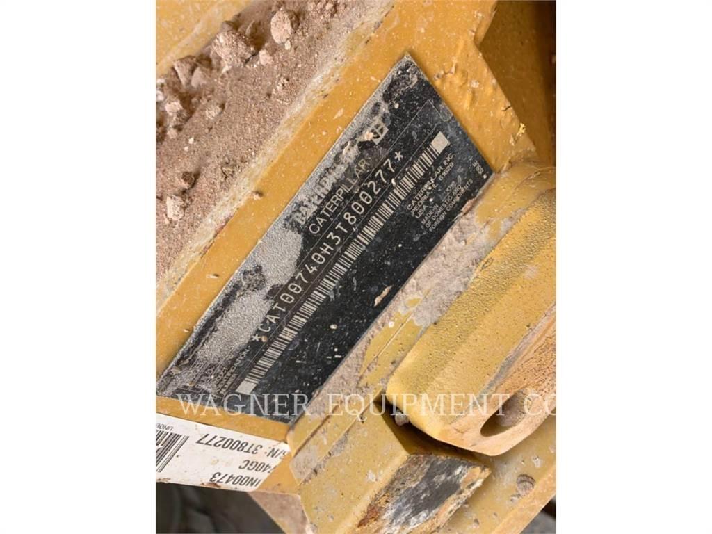 CAT 740GC Kĺbové nákladné autá