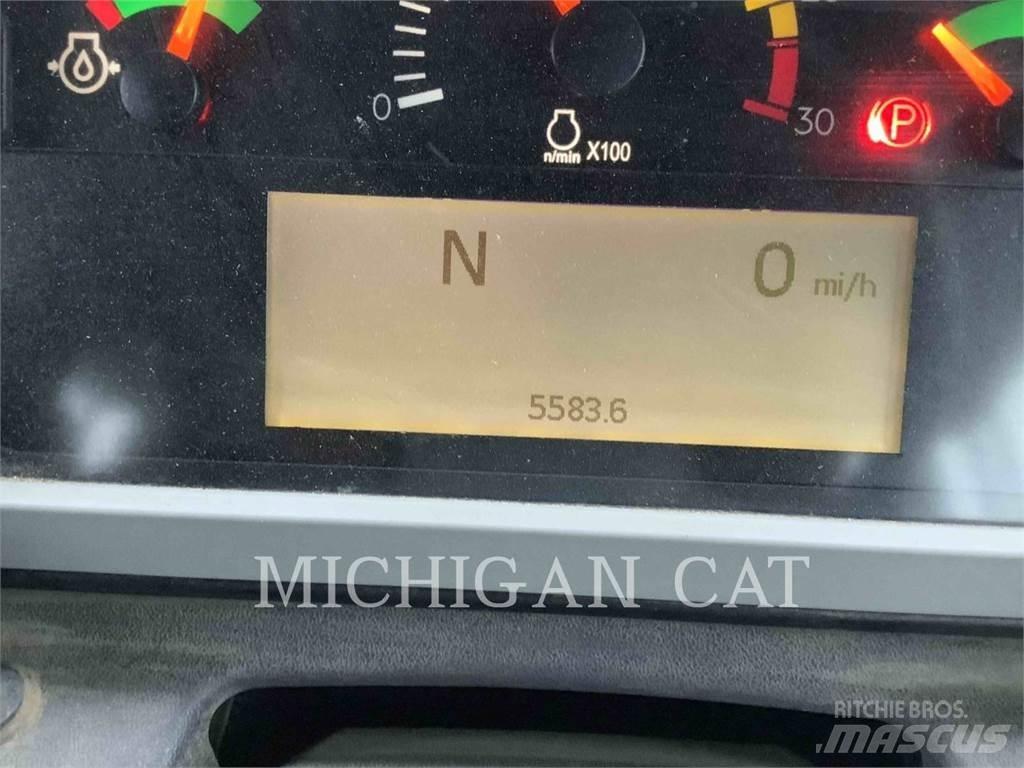 CAT 740GC Kĺbové nákladné autá