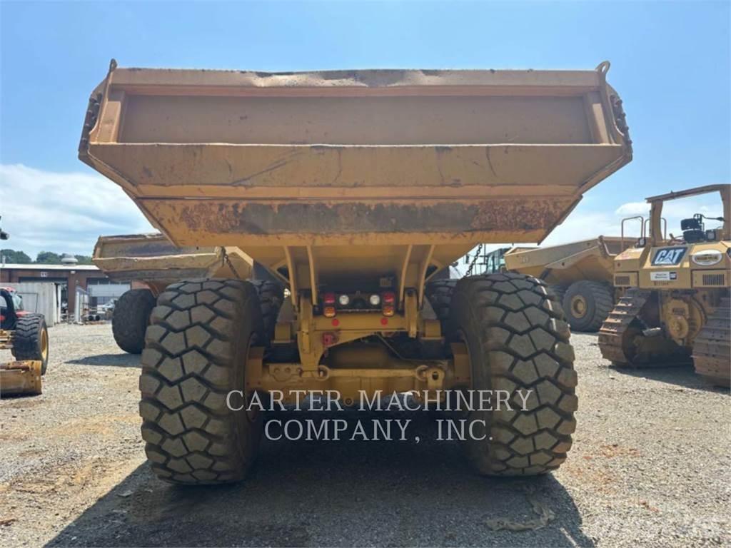 CAT 740GC Kĺbové nákladné autá