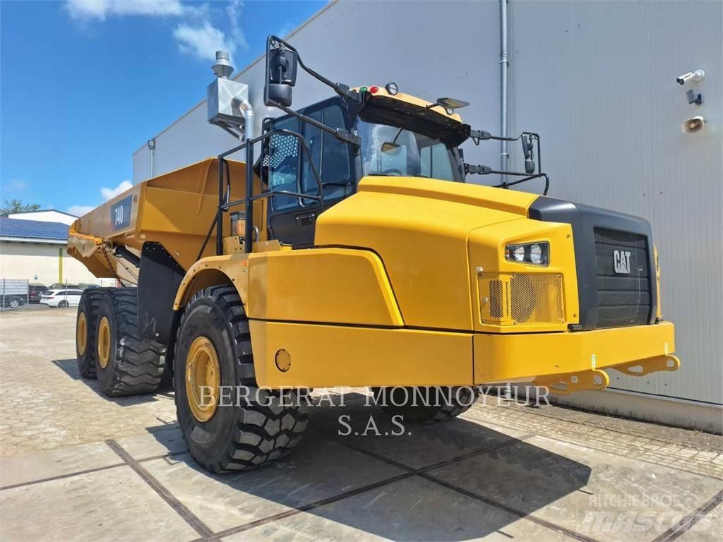 CAT 740GC Kĺbové nákladné autá