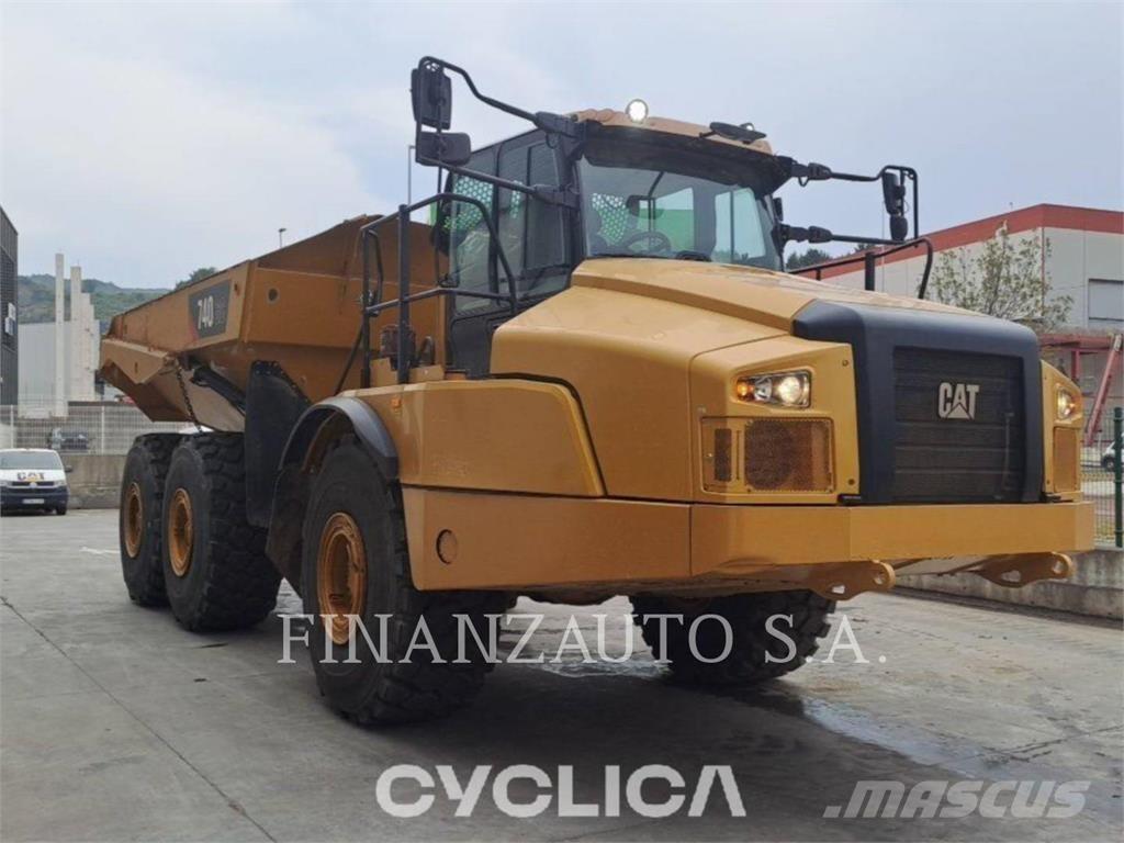 CAT 740GC Kĺbové nákladné autá