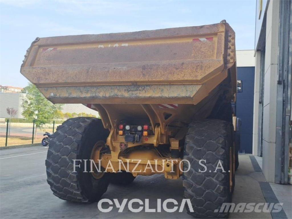 CAT 740GC Kĺbové nákladné autá