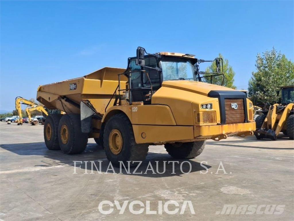 CAT 740GC Kĺbové nákladné autá