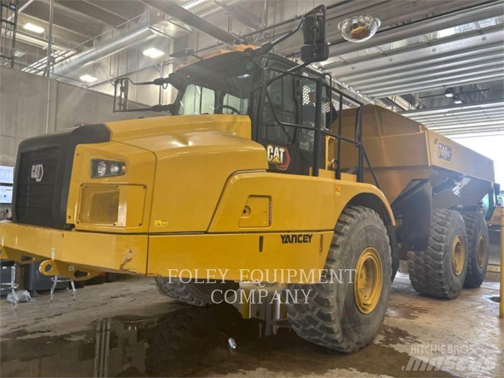 CAT 740GC-04 Kĺbové nákladné autá