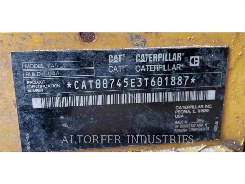 CAT 745 Kĺbové nákladné autá
