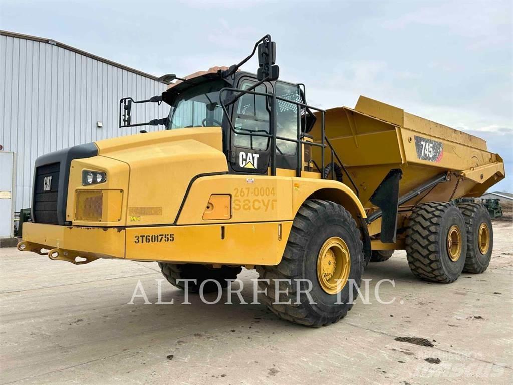 CAT 745 Kĺbové nákladné autá