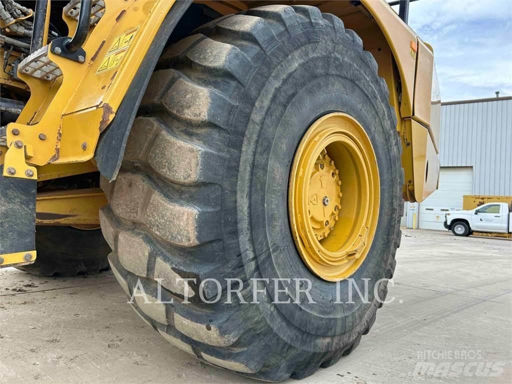 CAT 745 Kĺbové nákladné autá