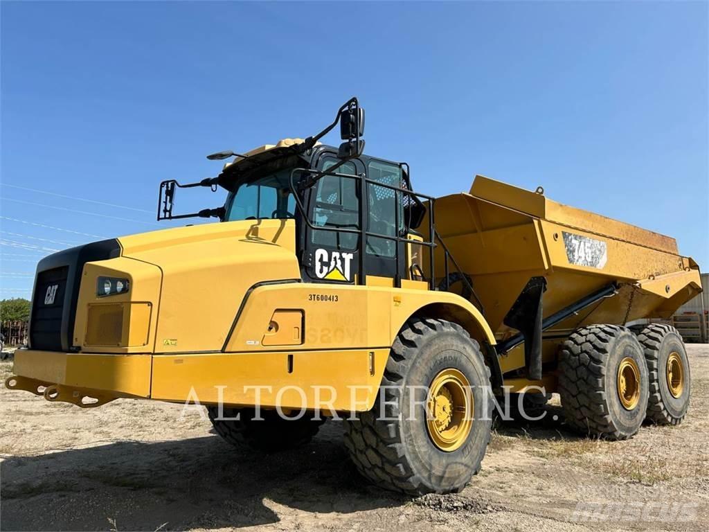 CAT 745 Kĺbové nákladné autá