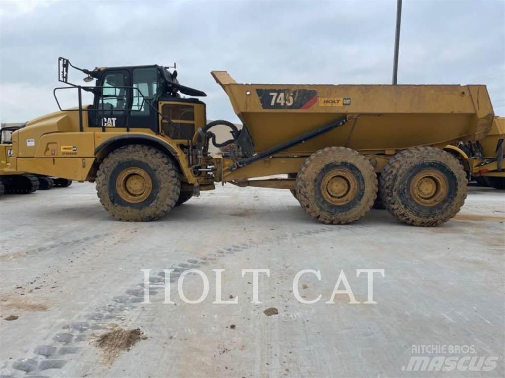 CAT 745 Kĺbové nákladné autá