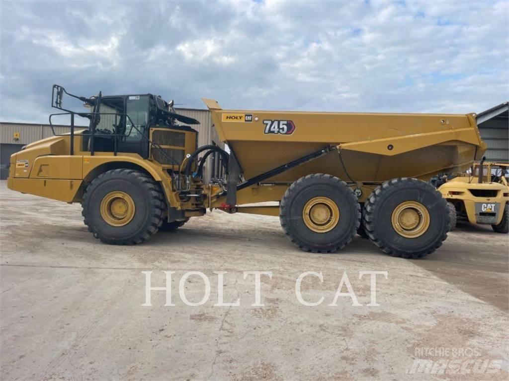 CAT 745 Kĺbové nákladné autá
