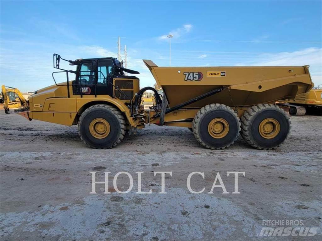 CAT 745 Kĺbové nákladné autá