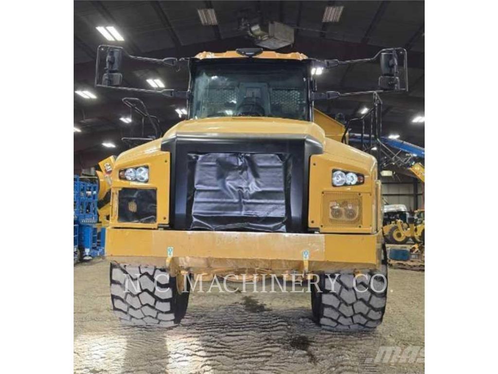 CAT 745 Kĺbové nákladné autá