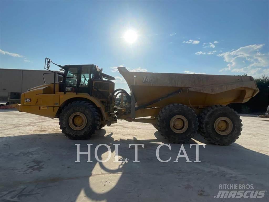 CAT 745 Kĺbové nákladné autá