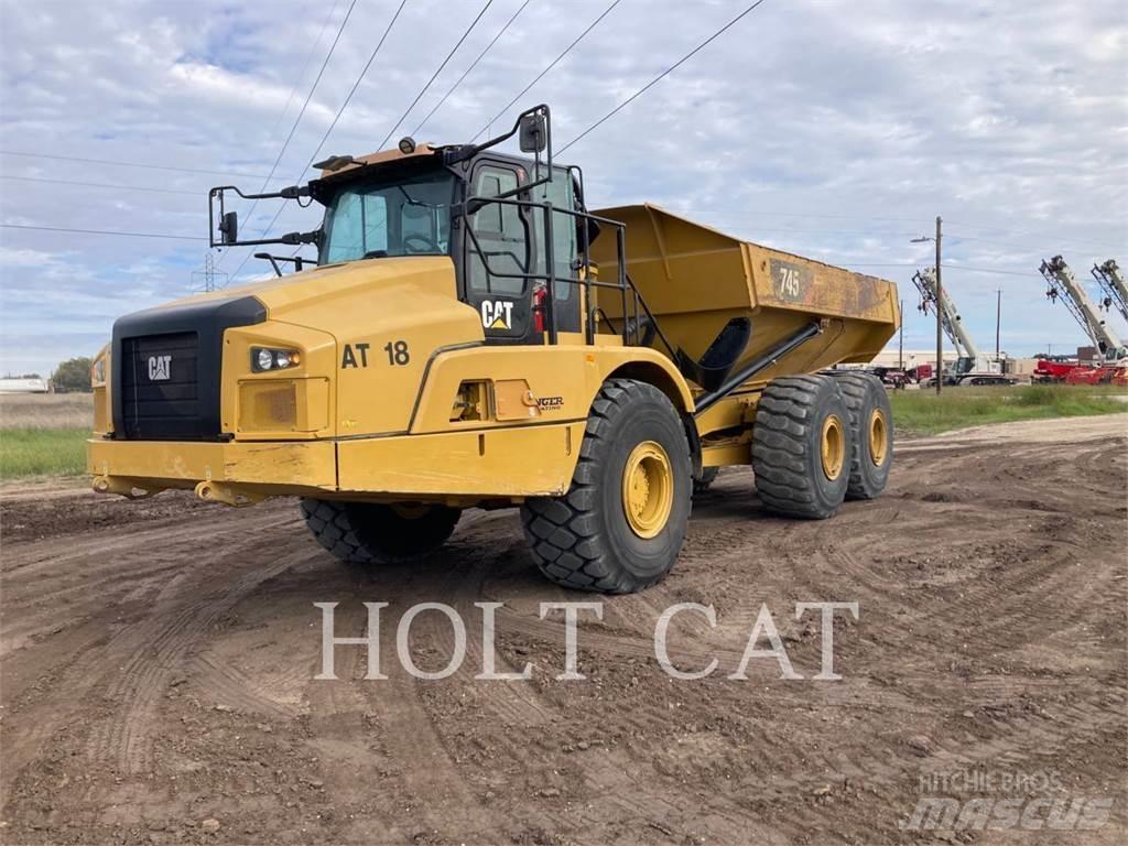 CAT 745 Kĺbové nákladné autá