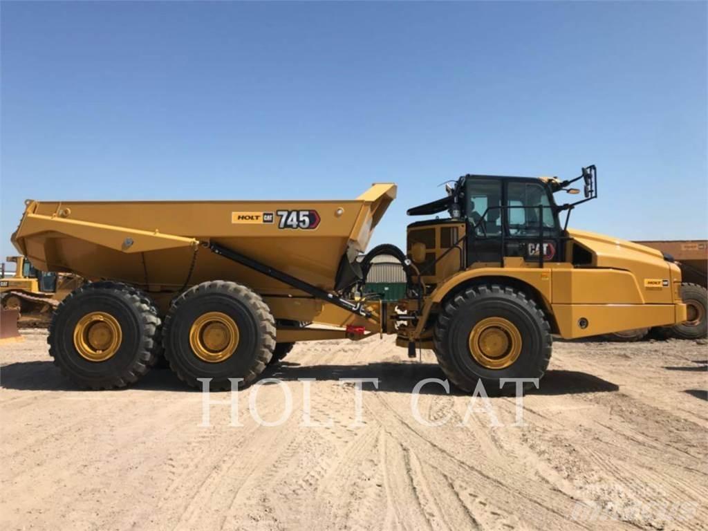 CAT 745 Kĺbové nákladné autá