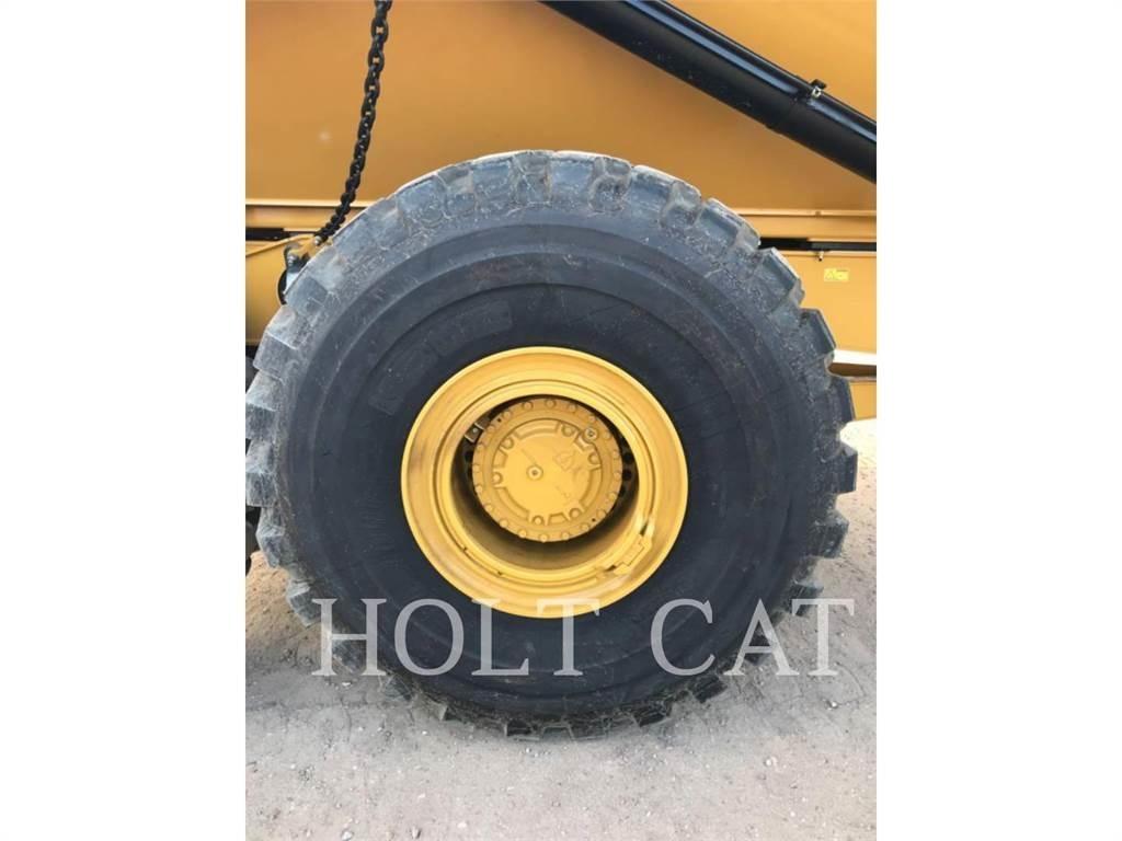CAT 745 Kĺbové nákladné autá
