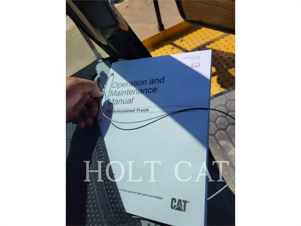 CAT 745 Kĺbové nákladné autá