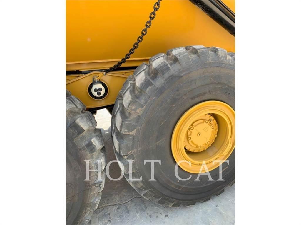 CAT 745 Kĺbové nákladné autá