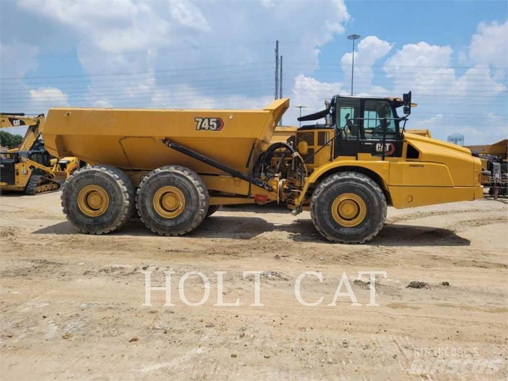 CAT 745 Kĺbové nákladné autá