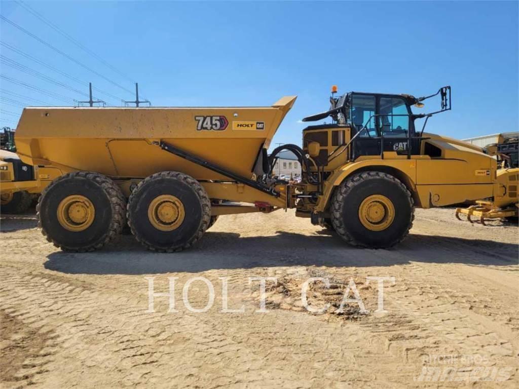 CAT 745 Kĺbové nákladné autá