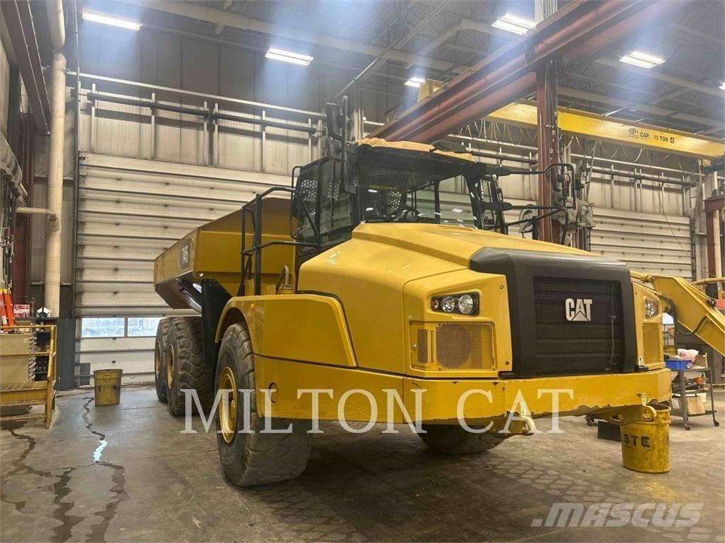 CAT 745 Kĺbové nákladné autá