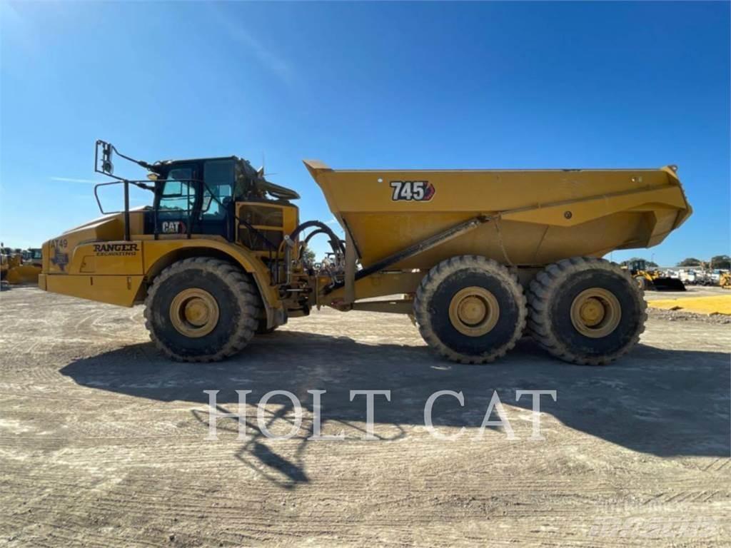 CAT 745 Kĺbové nákladné autá