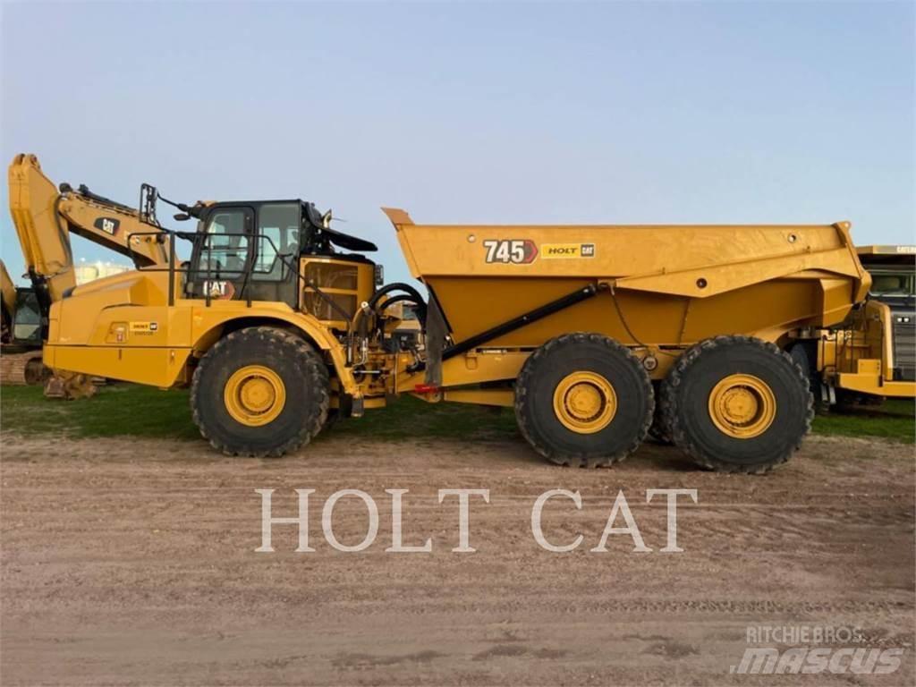 CAT 745 Kĺbové nákladné autá