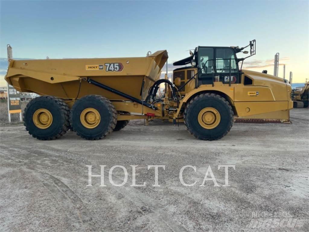 CAT 745 Kĺbové nákladné autá