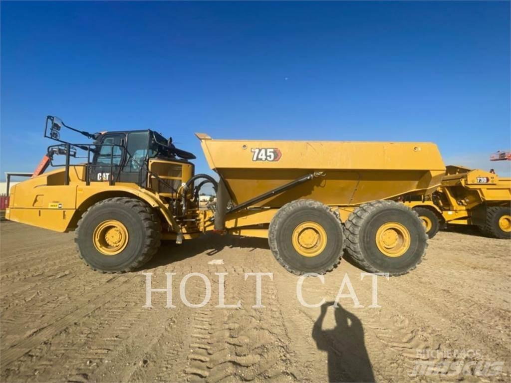 CAT 745 Kĺbové nákladné autá