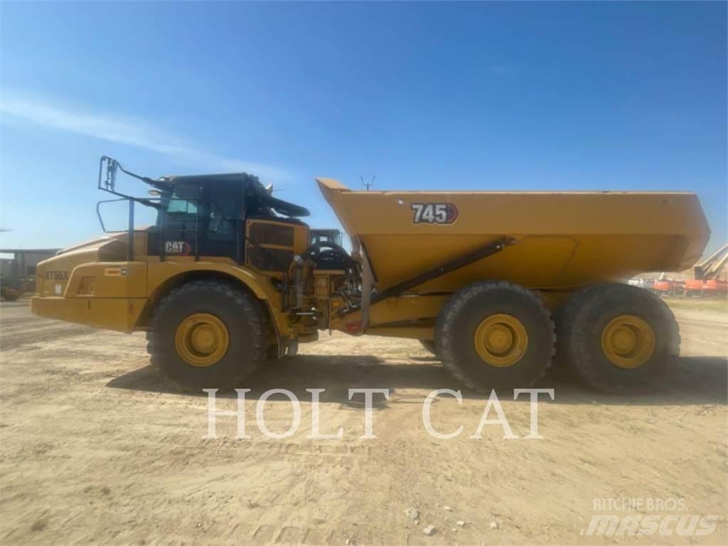 CAT 745 Kĺbové nákladné autá