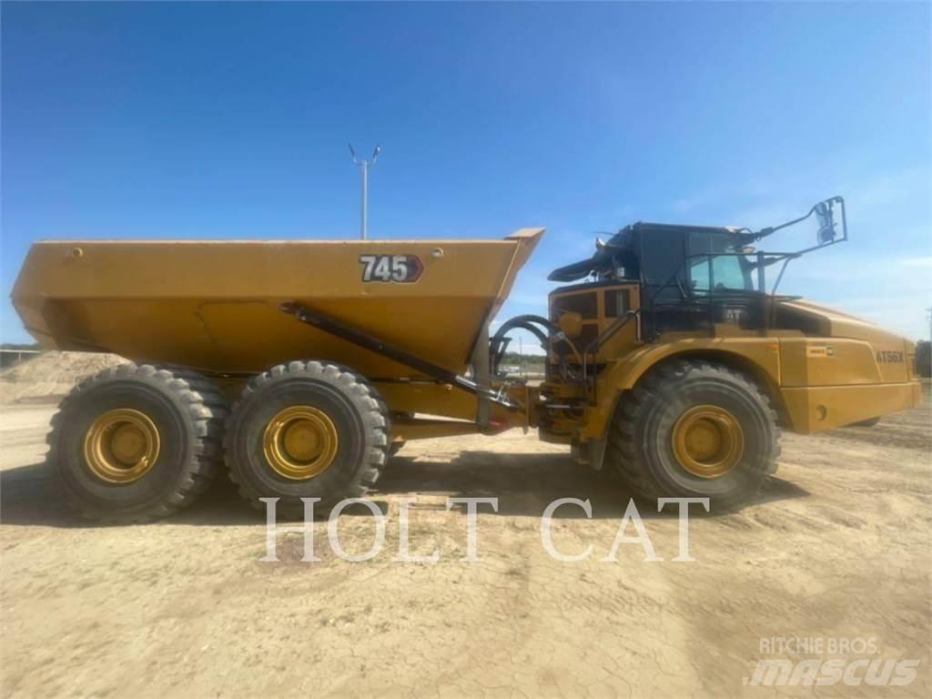 CAT 745 Kĺbové nákladné autá