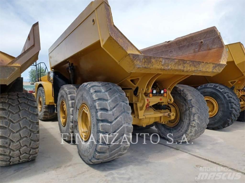 CAT 745 Kĺbové nákladné autá