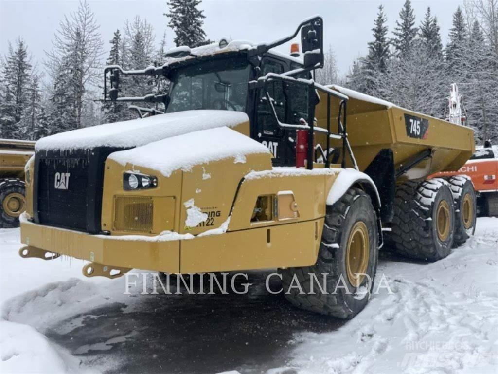 CAT 745 Kĺbové nákladné autá