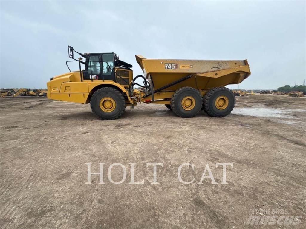 CAT 745 Kĺbové nákladné autá