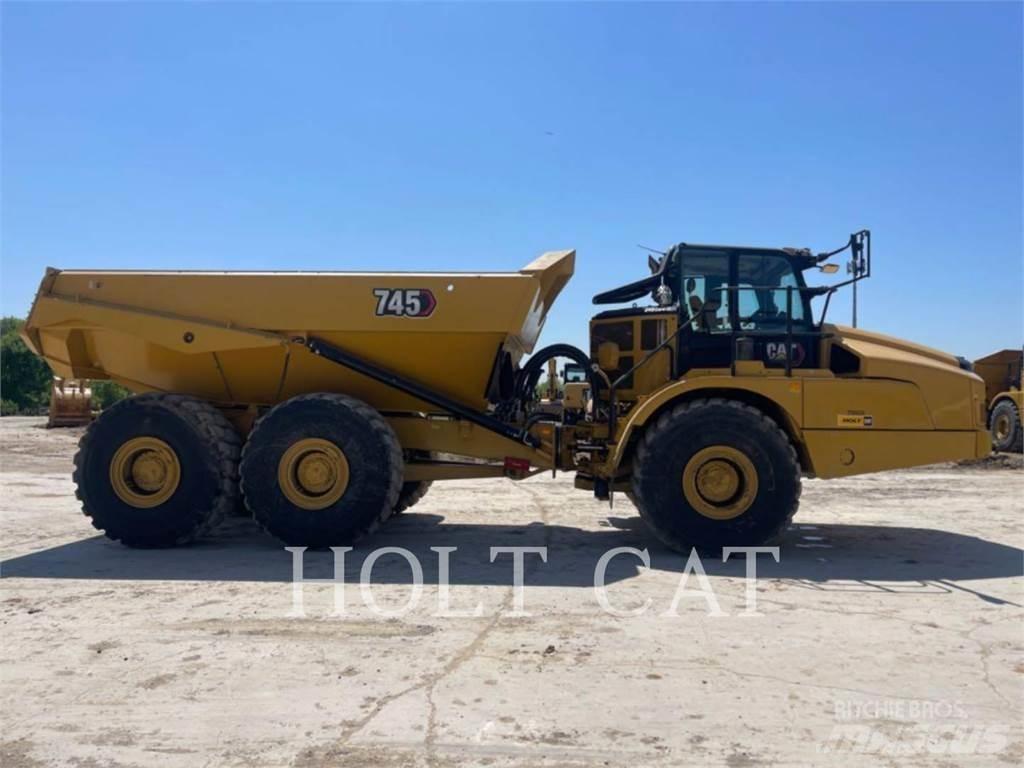 CAT 745 Kĺbové nákladné autá